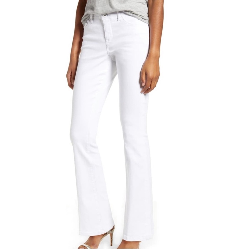 JAG Jeans - white flare jeans with raw hem bottom and button up fly size 6